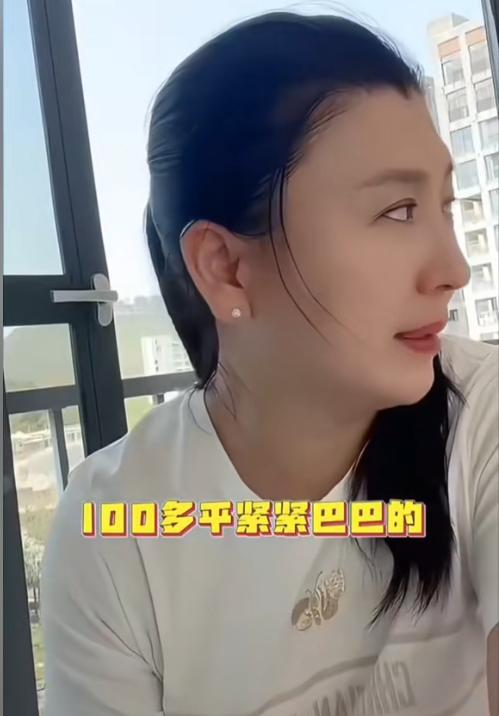 闫学晶事件再升级！官媒下场发文锐评，言辞犀利	，句句直戳她心窝