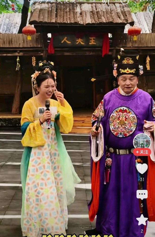 开封万岁山风景区虽为仿古建筑，为何成为游客心中的热门目的地
