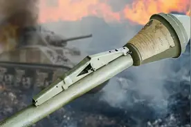 铁拳和巴祖卡相比，哪款火箭筒更适合中国抗日军队使用？图片