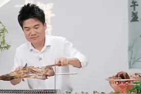 太爽了！与辉同行放假8天，4个主播已调休放假!直播间趣事欢乐多图片