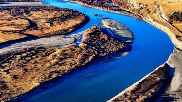 玛曲：黄河岸秋末冬初的絮语