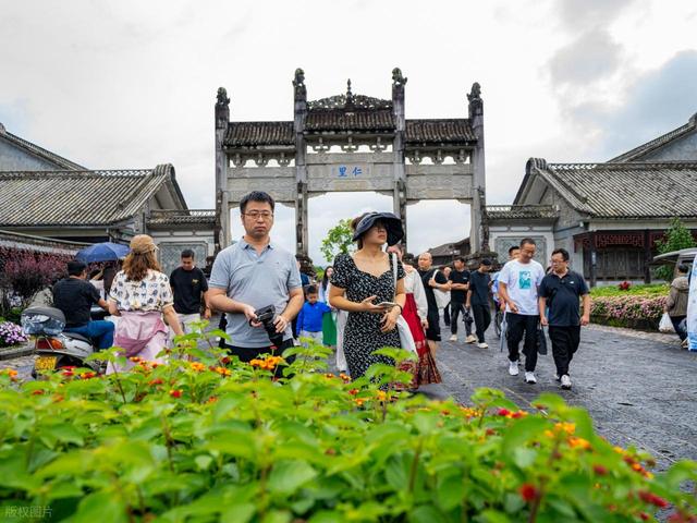 从湖南闷热逃到腾冲，结果真实感受和朋友圈完全两回事！