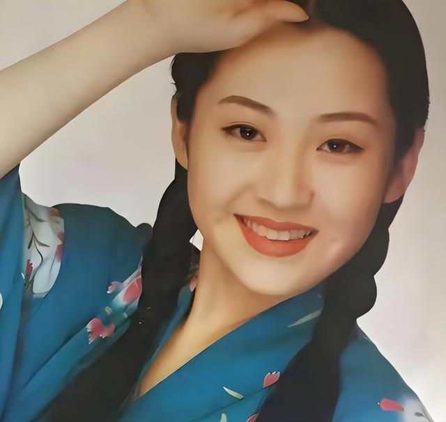 她一生 “风流成性、老少通吃”，撩汉无数，现如今56岁却依旧单身