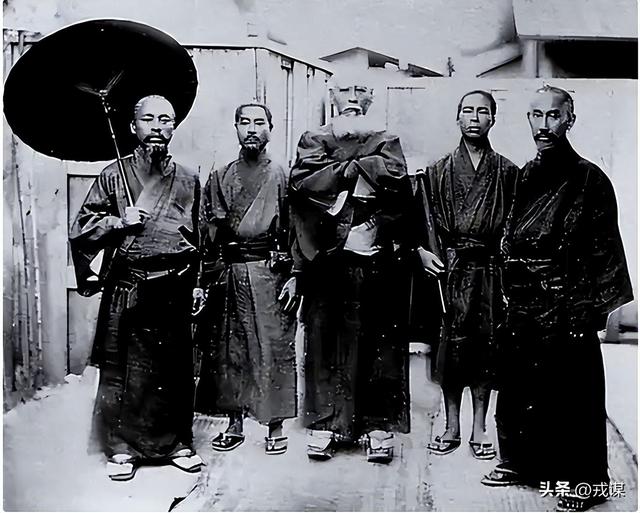 别叫冲绳了！这里从未属于日本，琉球人穿汉服叩拜：我的根在东方