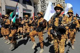 美国算啥，胡塞武装才是中东狠角色，打无人机炸商船都没人敢惹图片