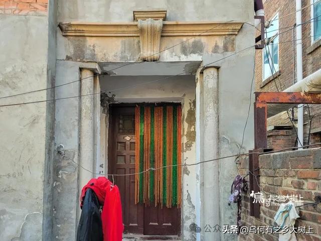 天津银凤里一带，已有百年历史，解放后被冠以正义、民主等名