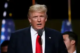 特朗普还没上台，美军航母核潜艇已直逼中国周边，中方发出封海令图片