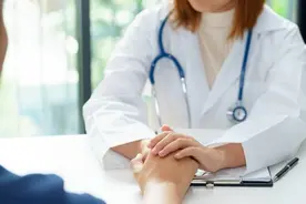 感染生殖器疱疹，医生竟然说没事？原因可能与这三点有关！图片