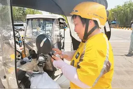 女外卖骑手单英丽的“中班日记”：5个多小时行程49.6公里送餐29单图片