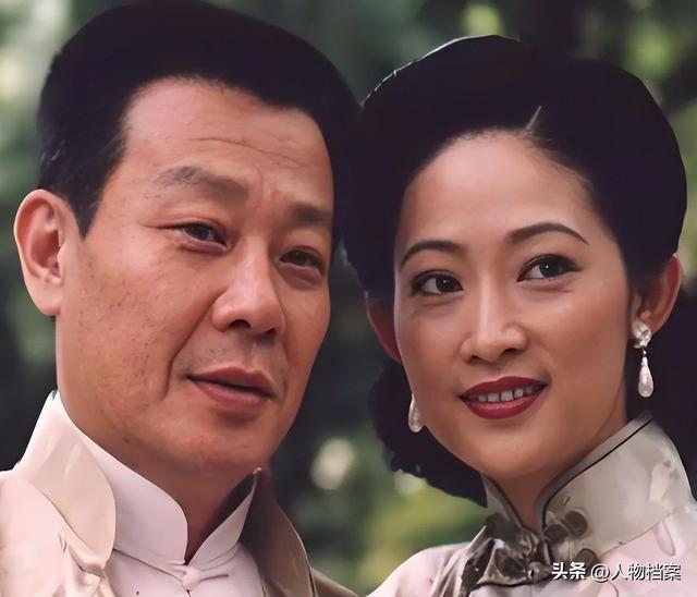 一妻一妾住楼上楼下，三人一同生活30多年	，71岁的寇世勋太离谱