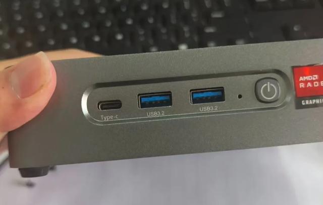 锐龙R9小主机才几百块！内置6个USB口，还带2.5G网口