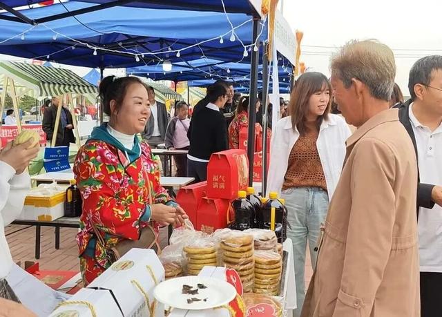 看！青山双节文旅里的北疆活力