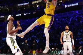 内线碾压！戴维斯41分20板湖人胜步行者季中锦标赛夺冠图片