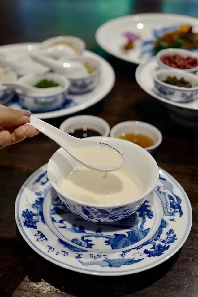 孕妇可以吃花胶杏仁露 2026年孕妇可以食花胶吗