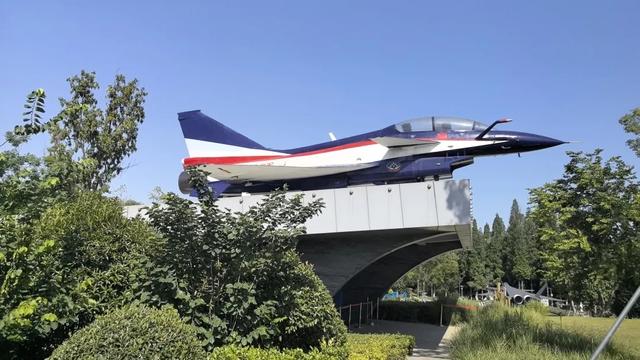 藏不住了，成都这个硬核的宝藏地