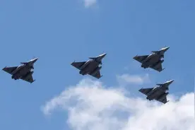 巴方驱离印军“阵风”！印巴“水战争”燃向天空，中国装备立大功图片