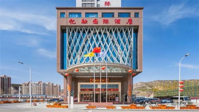 暑假来清爽榆林,这份宝藏酒店、民宿攻略已备好,快来查收~