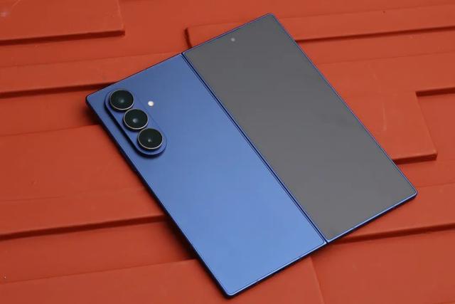 全方位提升——三星Galaxy Z Fold7评测