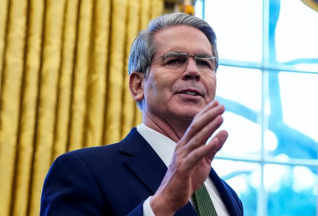 特朗普果然出尔反尔！中方刚采购200万吨大豆，美国代表转身就通告全球，必须缩减对华贸易