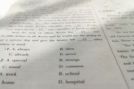 “学霸”不敢写，“学渣”不敢抄，“00后”老师出“全C”试卷图片