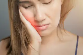 睡觉磨牙怎么回事？很多人理解错了，今天一次性说清楚图片