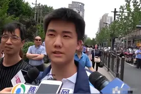 "最狂高中生"林欢：提前15分钟交卷，直言高考题垃圾！最终考多少图片