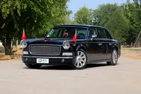 真正的“国产劳斯莱斯”红旗L5，500万涨到700万，买它终于不用政审了！图片