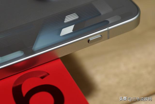 一加Ace 6初体验：惊喜满满的“西装暴徒”