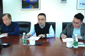 新春走基层 | “京彩过年” 食品人守岗迎春图片