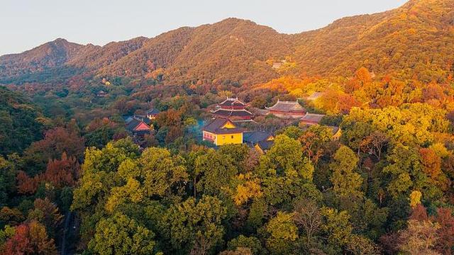 大风文旅 | 多地宣布免费、半价 别错过这些错峰旅游福利，涉及莫高窟、灵隐飞来峰、云冈石窟等景区