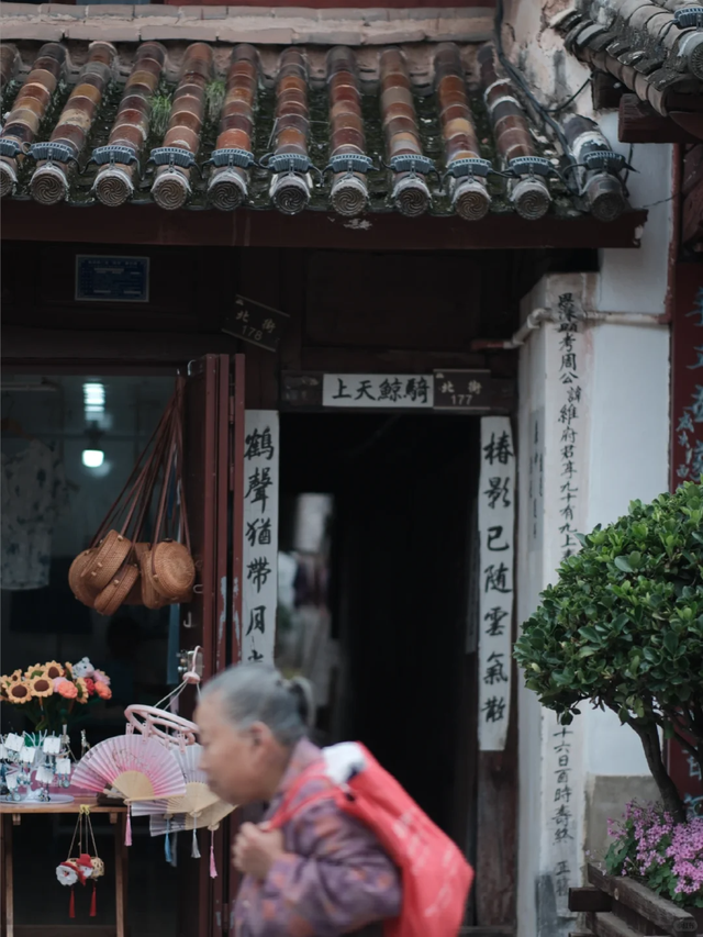 比大理安静100倍的西南小城，被这里的生死观震惊