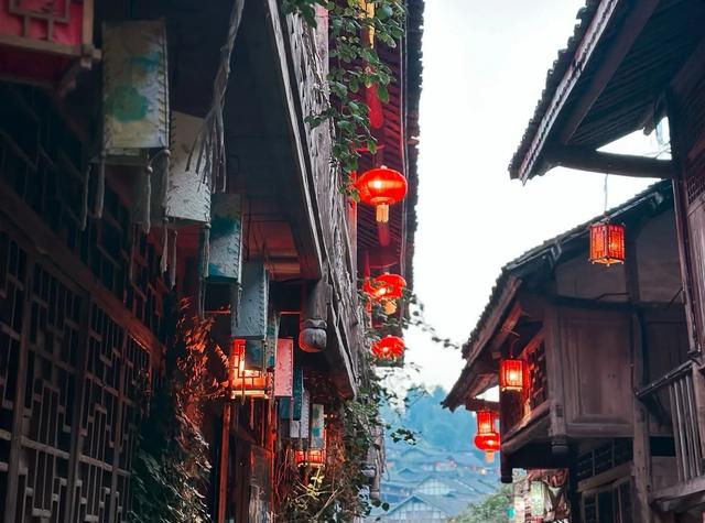 如果你累了，就去重庆这个安逸的古镇，绿水青山，古朴宁静
