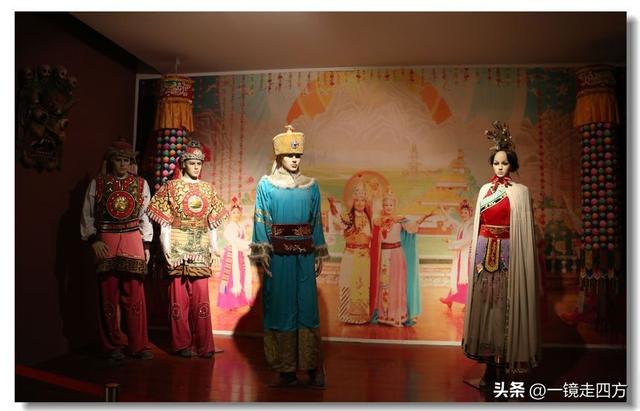 青海省博物馆里的青海非物质文化遗产展