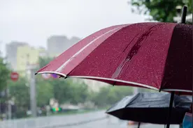 华北、东北等地将有3次降雨过程，中东部地区将现大范围“桑拿天”图片