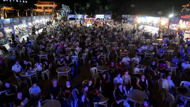 啤酒+音乐+文旅推介 天平湖畔奏响快乐三重奏
