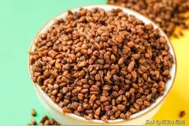 苦荞和枸杞是绝配，老公吃了3天说真好，方法简单，用过的都说好图片