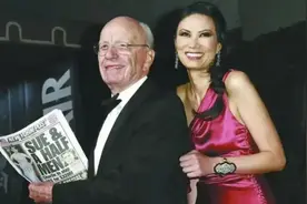 56岁邓文迪穿少女裙艳压全场！偶遇94岁前夫携博士娇妻同框图片