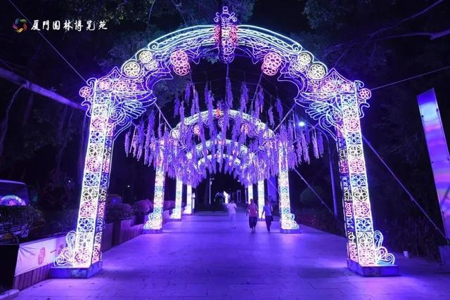 厦门园博苑花灯又上新!走进秋夜浪漫花月夜~