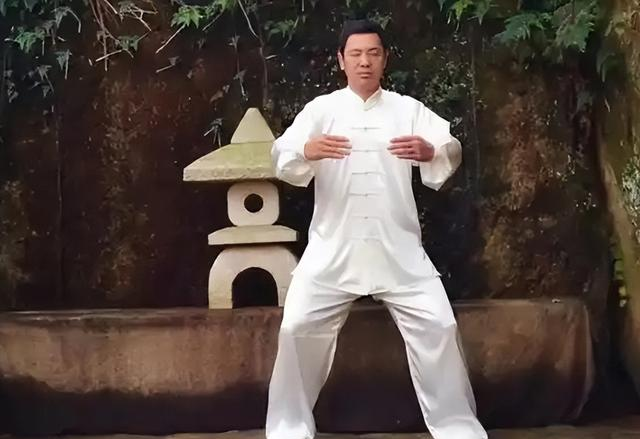中老年人学太极5个雷区别踩安全比姿势重要_2179