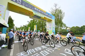 畅享绿道 “骑行之都”骑向未来图片