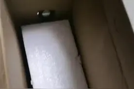 一箱八宝粥只有10罐其余都是泡沫 制造商：箱子大是为了“好看”图片