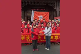 寻访“干人跟党闹革命”播火地——红军后代“纪念遵义会议暨四渡赤水胜利90周年”重走长征路纪实之一图片