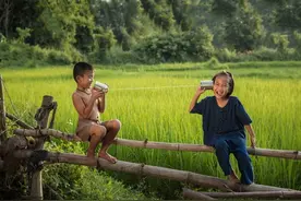 小伙伴集体不理我，回忆童年时期难忘的回忆图片