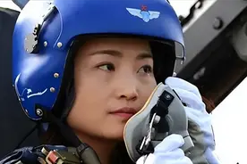 余旭：我国首位歼-10女飞行员，已逝8年，当年跳伞到底发生了什么图片