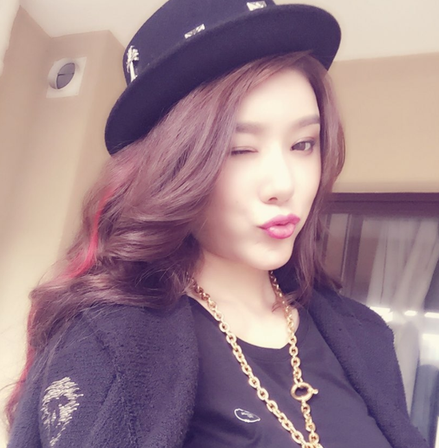 李泽楷被她迷得神魂颠倒	，林丹为她不顾妻儿，她究竟有什么魅力？