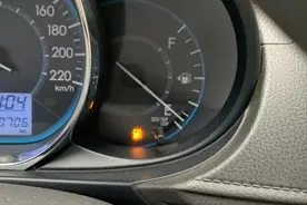 车子油表灯亮了还能行驶多少公里？记住这个标准，尽快去加油图片