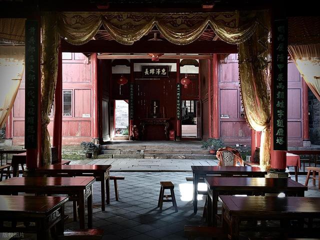 被严重低估的宝藏小县城，高铁直达！人少景美超安逸，周末就出发