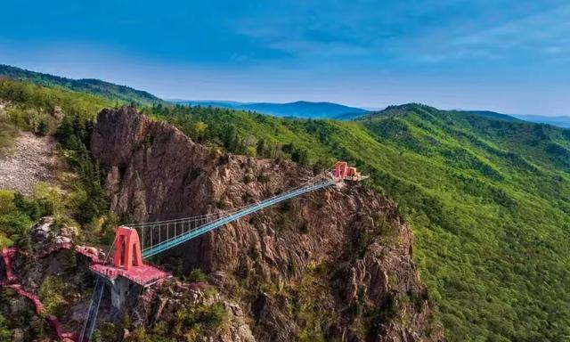 新增“迷雾森林”等打卡微景观，鸳鸯峰景区“五一”开园