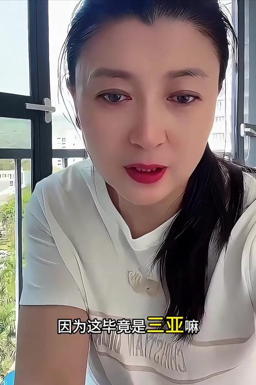 闫学晶风波再升级！一人被行拘	，婚变丑闻被扒，贤妻人设彻底崩塌