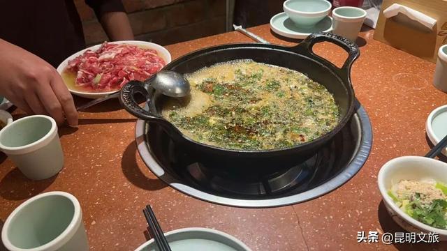 跟着赛事游昆明｜看完美景吃美食！这些天冷暖胃美食，带你解锁昆明冬日的温暖密码~